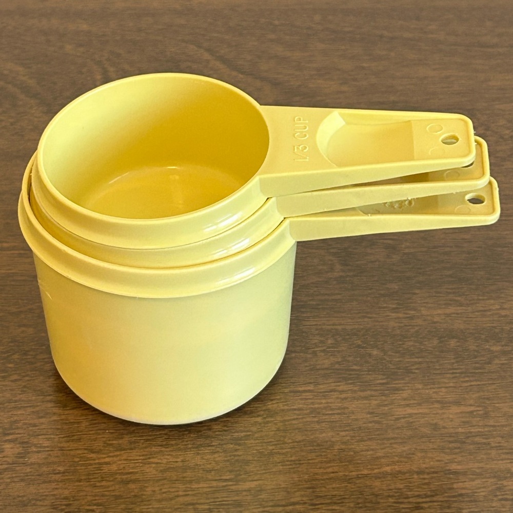 3 VINTAGE TUPPERWARE YELLOW REPLACEMENT MEASURING CUPS ~ 1/3 CUP, 2/3 CUP, 1 CUP